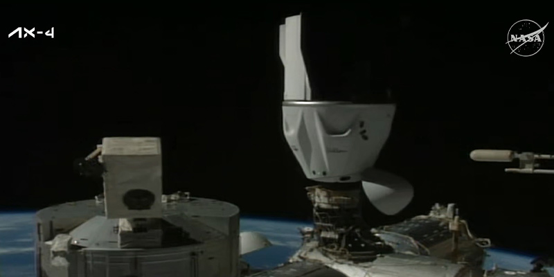 axiom-docking-1