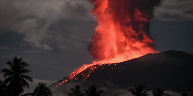 mount-ibu-volcano