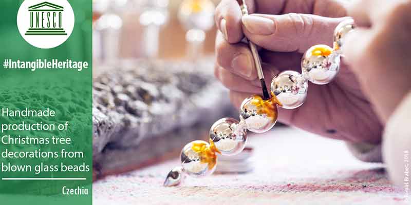 czechia---christmas-tree-decoration