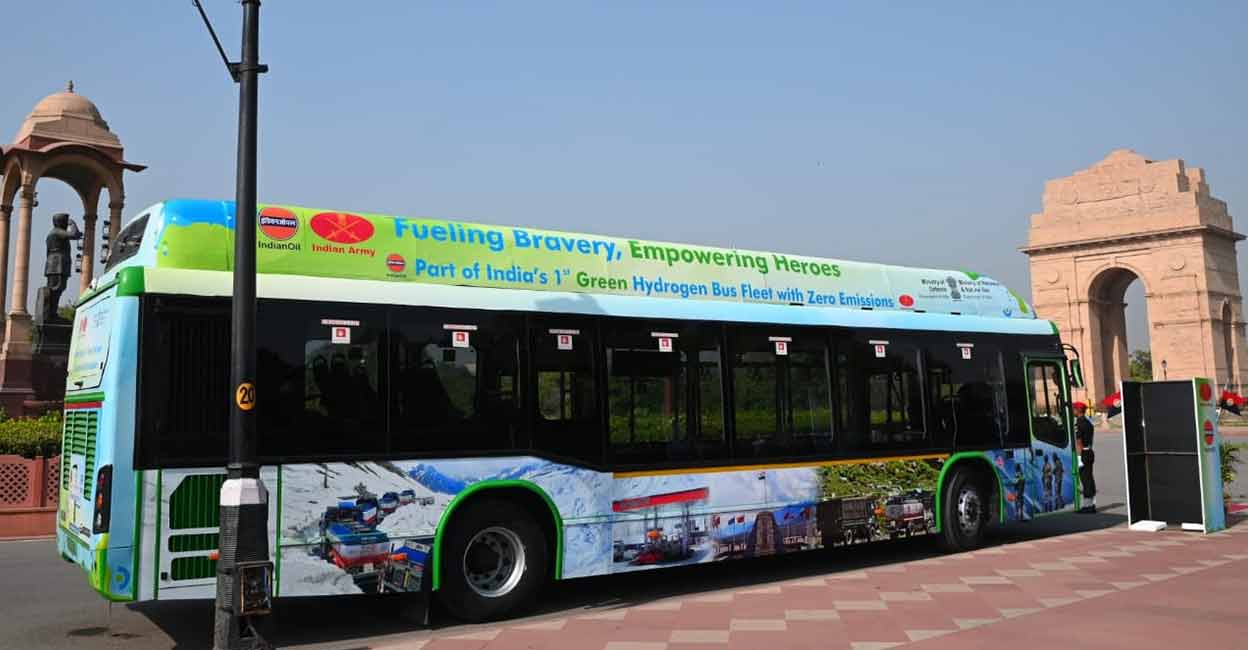 army-hydrogen-bus